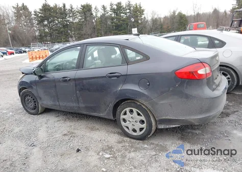 2013 Ford Fiesta S z USA, uszkodzony, nr VIN 3FADP4AJ8DM227103